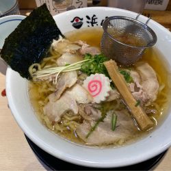 肉入れすぎ追いかつお中華そば1,000円