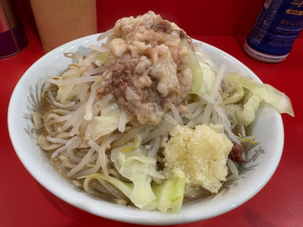 「小ラーメン750円(ニンニク、アブラ)」@ラーメン二郎 朝倉街道駅前店の写真