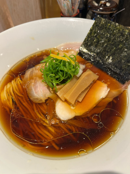 「中華そば醤油」@麺道 金獅子の写真