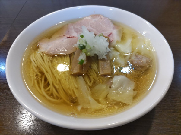 「ワンタン塩そば」@中華そばイデタの写真