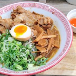徳島ラーメン全部増し(大)+卵黄