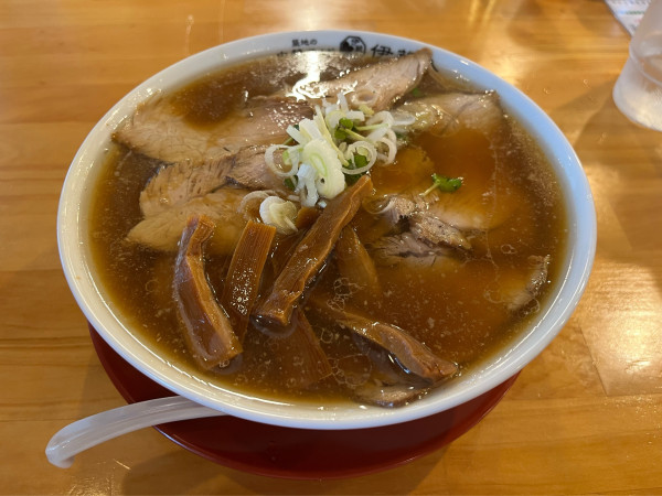 「中華そば(並) 850円＋LINEクーポン(チャーシュー追加)」@築地の中華そば 伊蔵八の写真