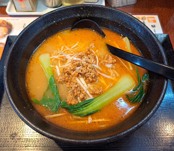 「担々麺880円」@中華飯店 だんらんの写真