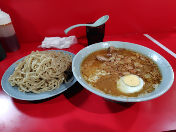 「ツケメン少な目300g¥1250」@ラーメン富士丸 明治通り都電梶原店の写真