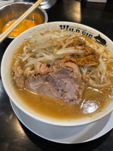「ラーメン小200ｇ」@WILD PIGの写真
