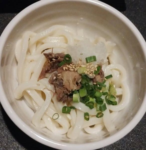 「馬肉うどん」@日本の酒と馬の肉 ウマ〇 高崎駅前店の写真