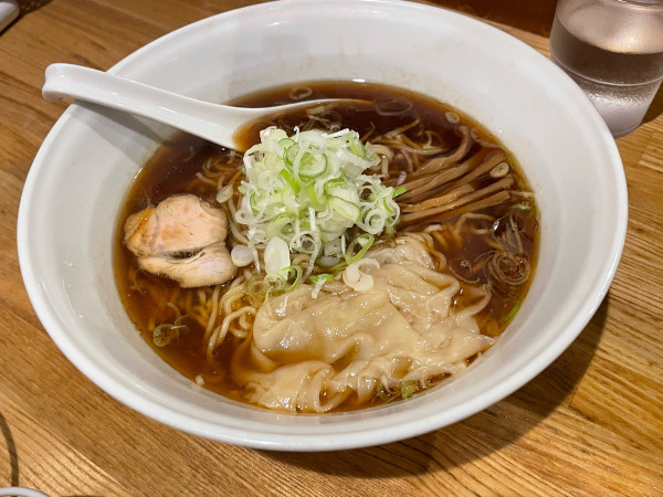 「中華麺(並)¥880ワンタン¥130」@三鷹大勝軒の写真