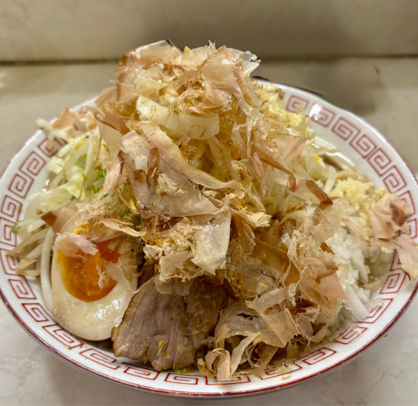 「辰醤油ラーメン（小）（ニンニク少なめ）」@らーめん辰屋の写真