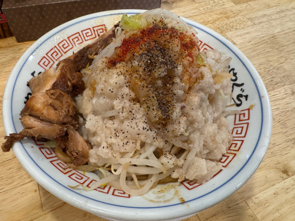 「鬼油そば」@麺屋 神やぐらの写真