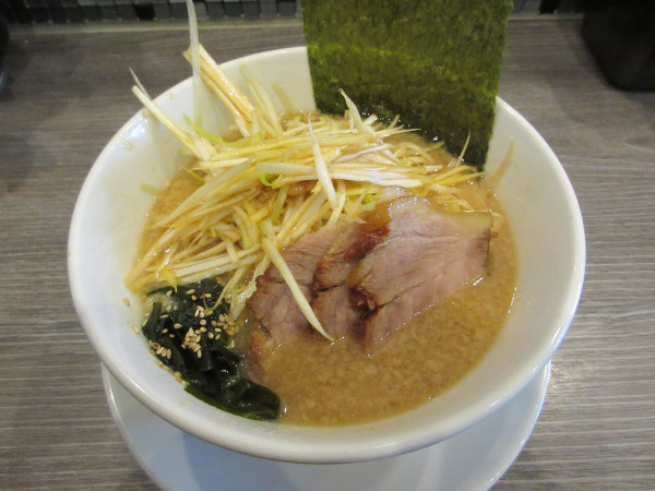 「味噌ネギチャーシュー（１１５０円）」@ラーメンショップ◯化 神立店の写真