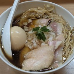 特製醤油らぁ麺