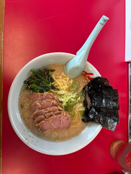 「塩チャーシュー麺」@ラーメン山岡家 小山駅南店の写真