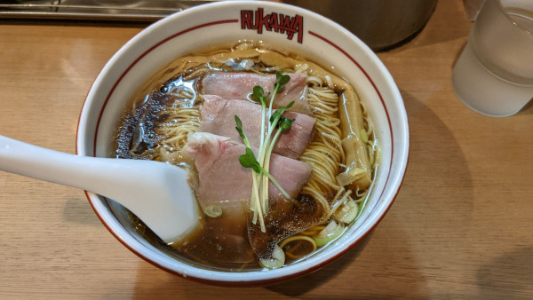 「牛骨清湯醤油そば950円」@中華そば 流川の写真