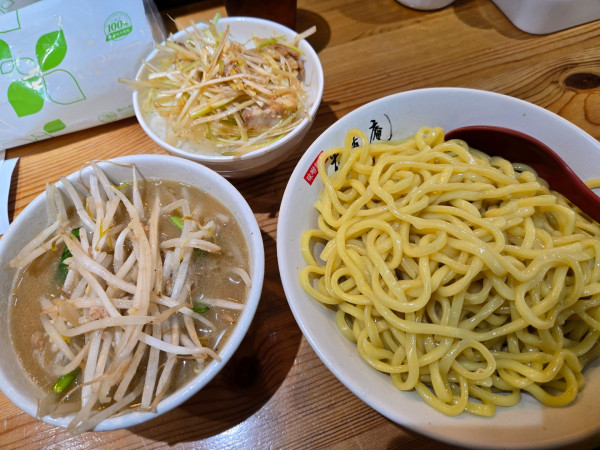 「味噌つけ麺大盛+ミニネギ丼」@味噌麺処 花道庵 北参道店の写真