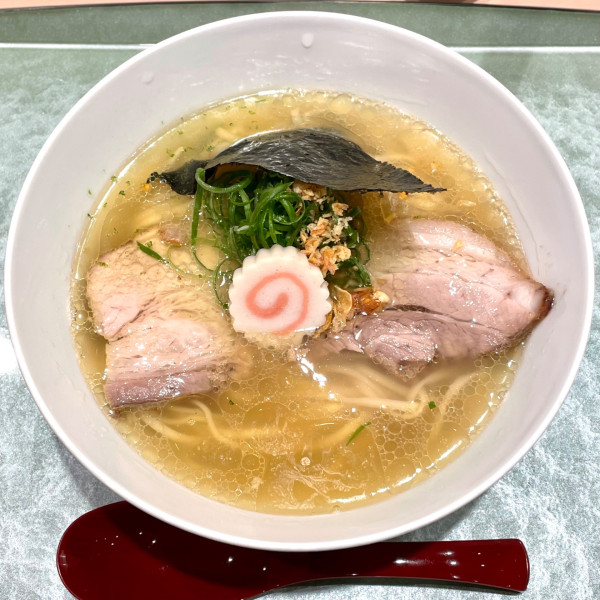 「塩らぁ麺 980円」@らぁ麺 花萌葱の写真