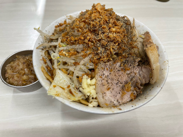 「汁なし300g」@ラーメン荘 歴史を刻め 本店の写真