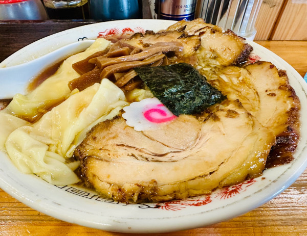 「ワンタンチャ～シュ～メン【1200円】」@らーめん おゆうの写真