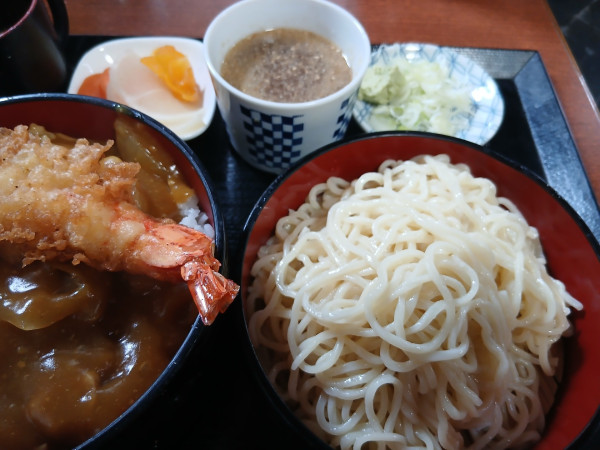「もりラーメン（えび天カレー丼セット）1100円」@生蕎麦 満留賀の写真