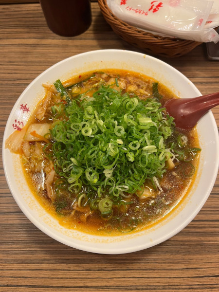 「サイカラーメン青ネギ入り小（950円）」@彩華ラーメン 奈良店の写真