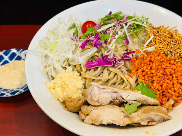 「冷やしまぜそば 500g 1,400円」@ラーメン鷹の目 東陽町店の写真