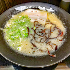 らーめん雷蔵 渡辺通り店の画像