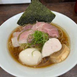 中華そば醤油950円＋大盛150円＋煮玉子120円