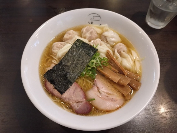 「白だし肉ワンタン麺1,250円」@八雲の写真