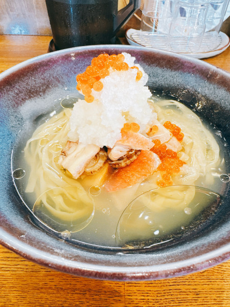 「冷た〜い鮮魚まみれ潮SOBA〜檸檬おろしシャーベット添え〜モロコ」@㐂九家の写真
