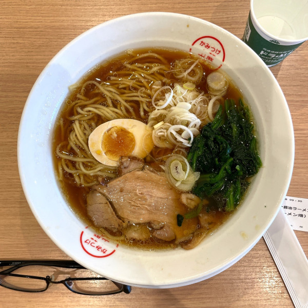「日本一しょうゆラーメン」@らー麺 畑の写真