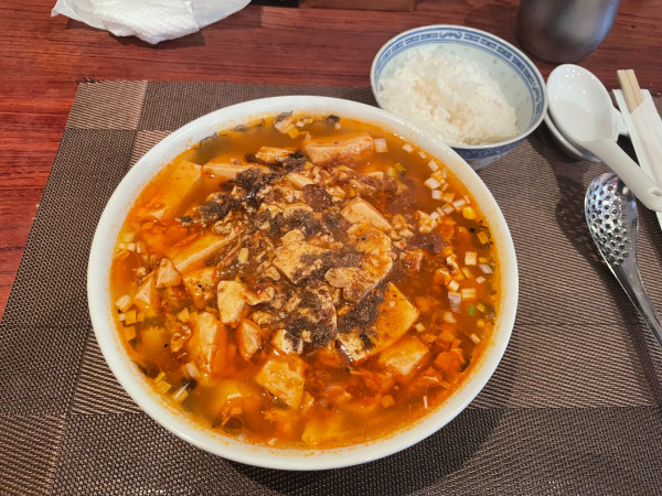 「汁有麻婆麺」@中華バル  麻辣チャオの写真