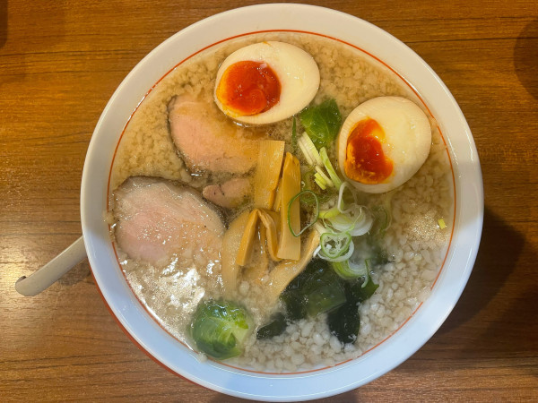 「背脂らぁめん醤油(中盛・ギトギト)¥900」@らぁ麺 辰丸の写真