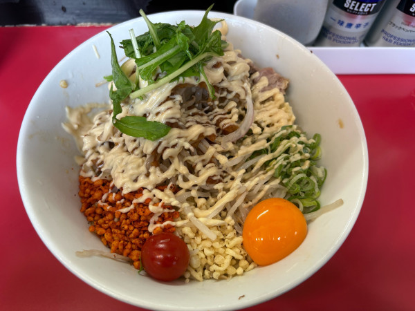 「冷まぜそば」@用心棒 本号の写真