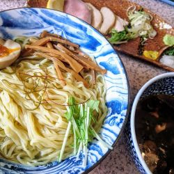 昆布水のつけ蕎麦