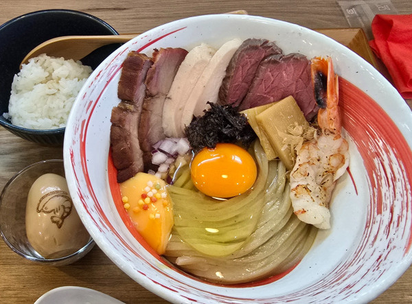 「特製まぜそは＋追いそば」@えびそば 緋彩の写真