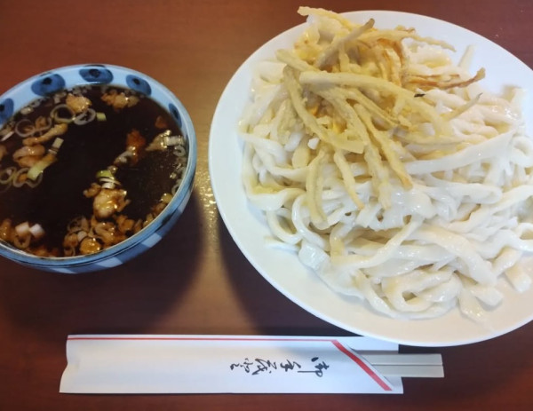 「ざるうどん（特盛）（天ぷら）」@大黒屋の写真