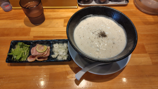 「冷や蟹泡白湯らぁ麺1400円（8月2日3日限定）」@麺家 たけ田の写真