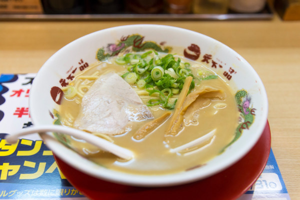 「こってり(並)」@天下一品 北谷店の写真