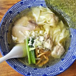 塩海老ワンタン麺　1100円