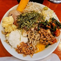 【限定】冷やしスタミナネバトロニラキムチ納豆まぜそば大盛り