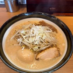 味噌ラーメン味玉つき