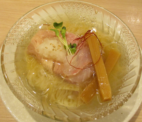 「＜夏季限定＞冷し鯛塩らぁ麺　980円」@鯛塩そば 灯花 池袋東武店の写真