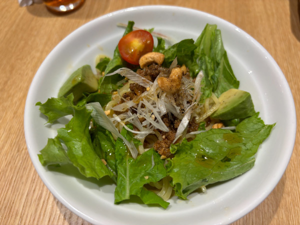 「冷やしサラダ担々麺」@さくら食堂の写真