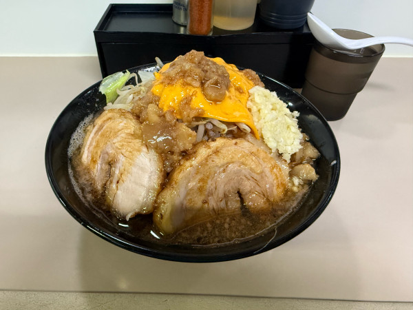 「ラーメンチーズトッピング」@自家製麺 太宰 本店の写真