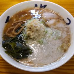 背脂生姜ワンタンメン