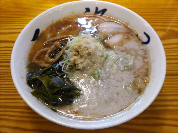 「背脂生姜ワンタンメン」@五福星の写真