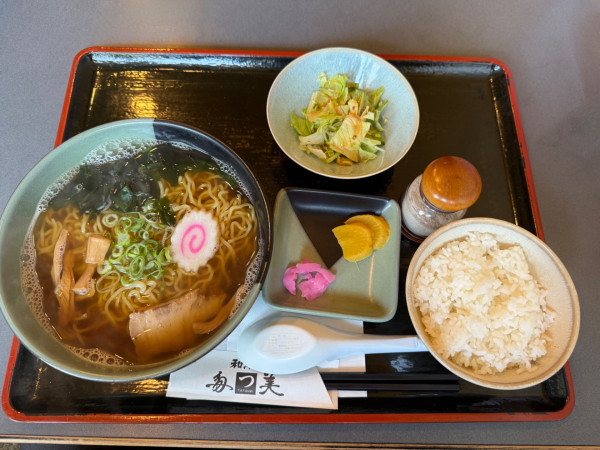 「和風ラーメン700円＋セット300円」@和洋食 多つ美の写真