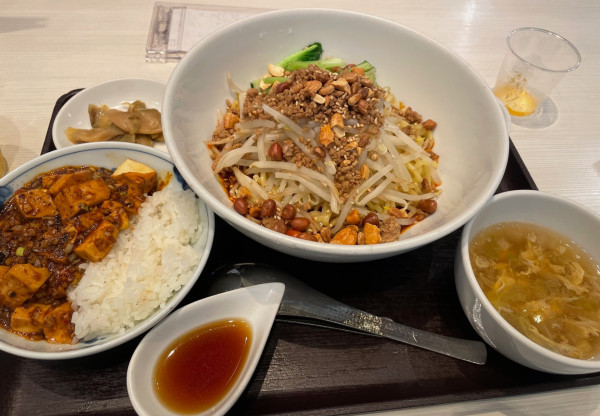 「汁なし担々麺+麻婆豆腐ご飯」@中華香彩 JASMINE 口福厨房 日本橋店の写真