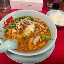 スタミナもつ醤油ラーメン