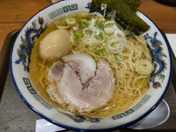 「朝らーめん(梅抜き)＋味玉」@舎鈴 ビーンズ武蔵浦和店の写真