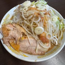 ラーメン中